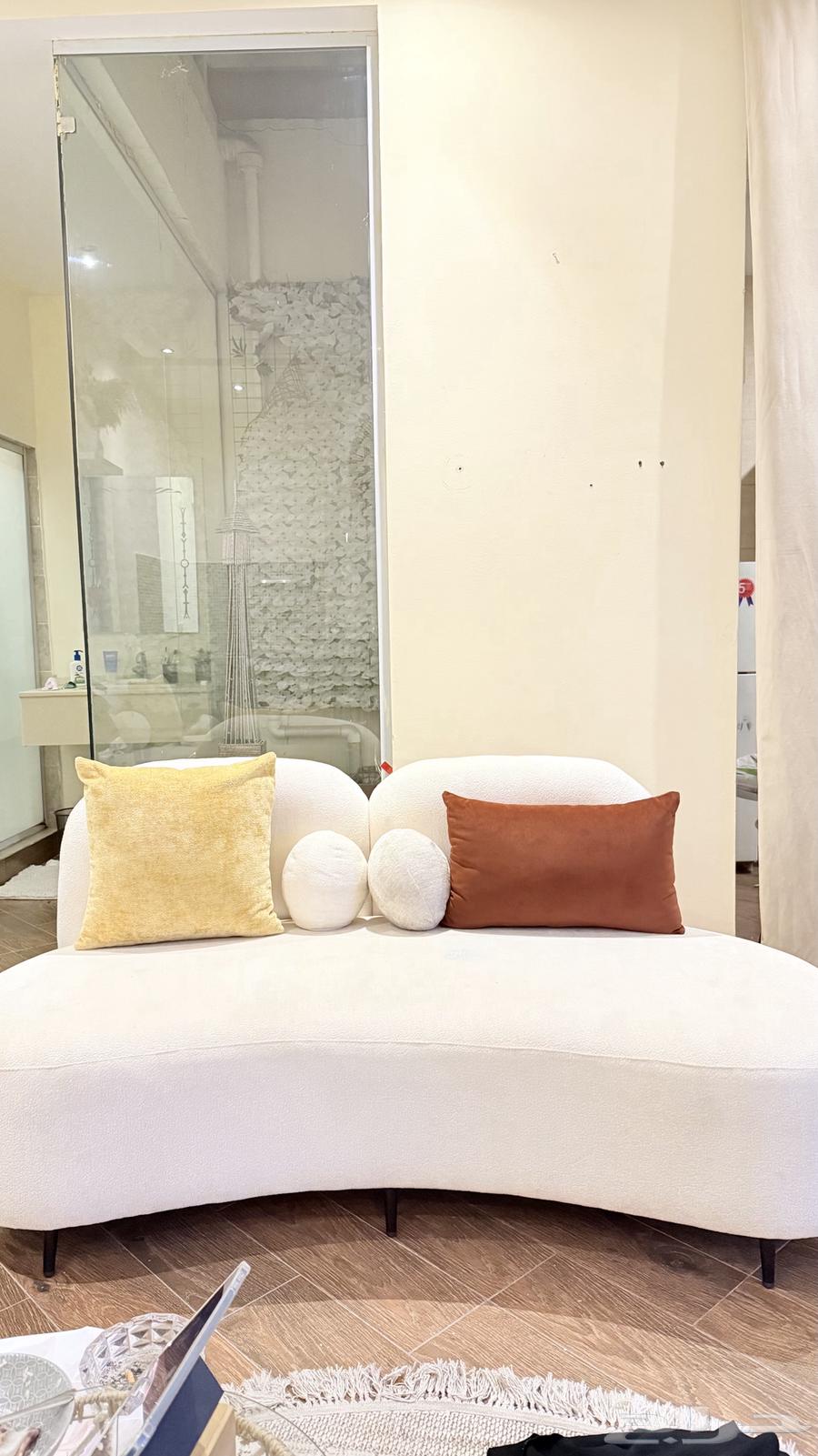 sofa64588322851458110