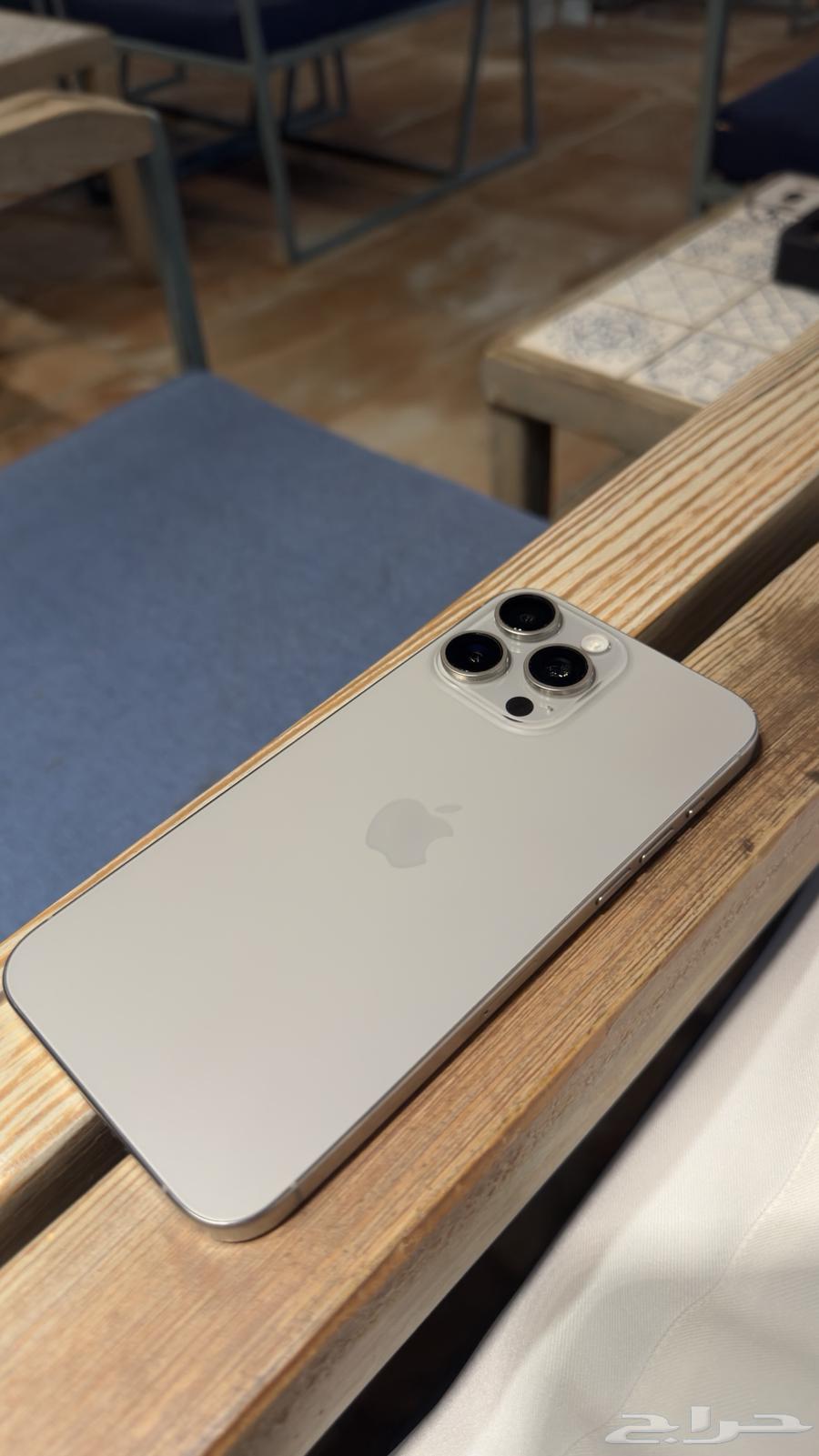 ايفون 15 برو ماكس 25664588806504321110
