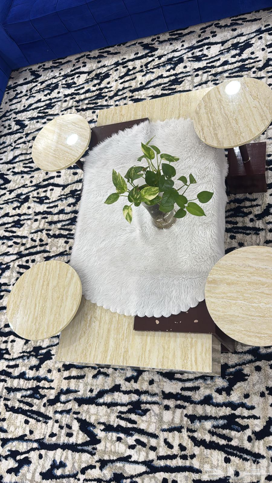 4 طاولات صغار وطاولة كبيره 164591466525569110