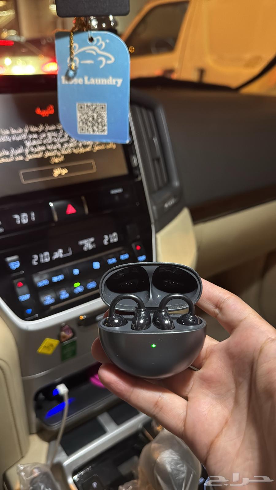 Huawei earphone used, new condition for a month, worth under 300 won't be looked at64594225952515110