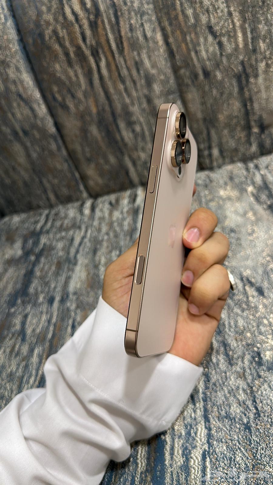 جوال ايفون 16برو ماكس سعة التخزين 25664592637041921111