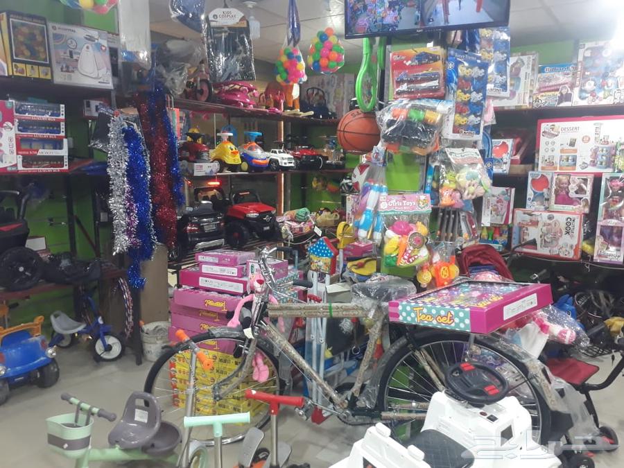 للتقبيل محل العاب اطفال64595733904130112