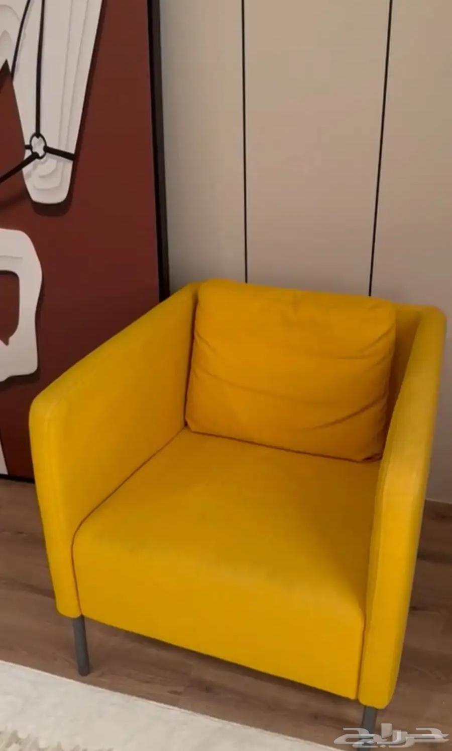 كرسي شبه جديد للبيع64592612681603112