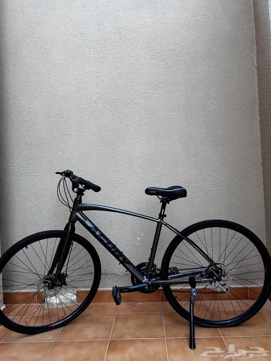 Very clean, new bike with little use64591238172930110
