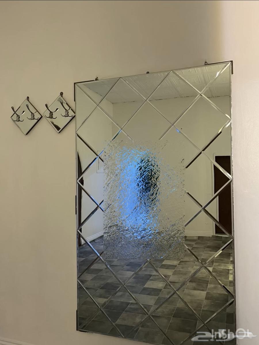 مرايه جديده مع العلاقه سعرها 500 وغير قابل لتفاوض64589657762306111