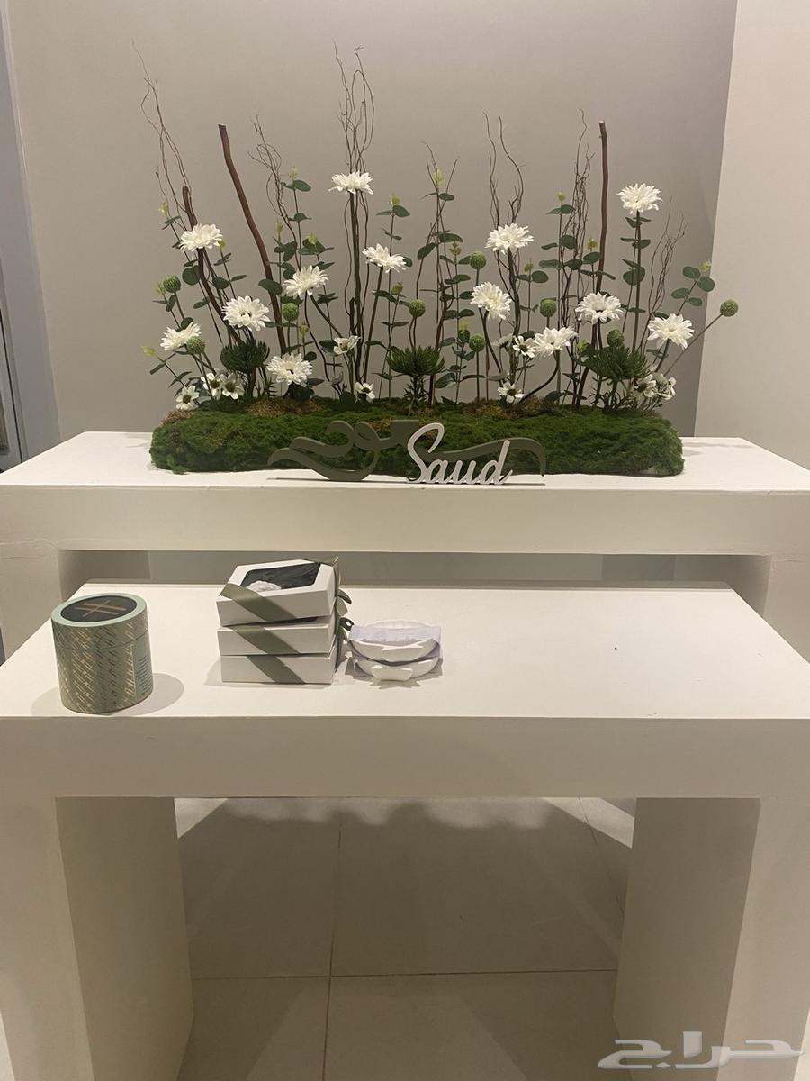 مدخل للبيع 25064589401249409111