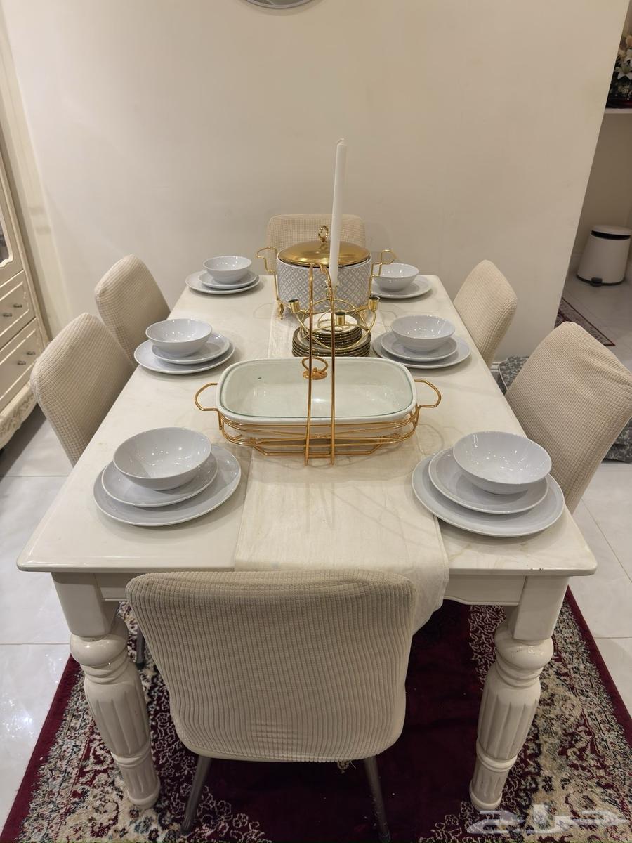 طاولة طعام 6 أشخاص مع الكراسي نظيفة استخدام خفيف جدا64595304570369112