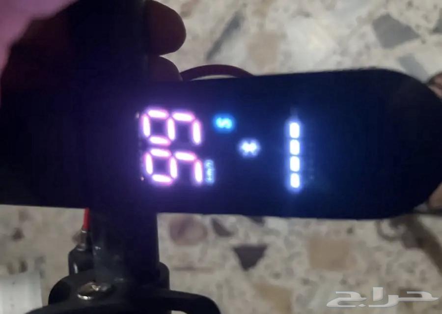 His brother's new scooter has front and rear suspension64594960381058110