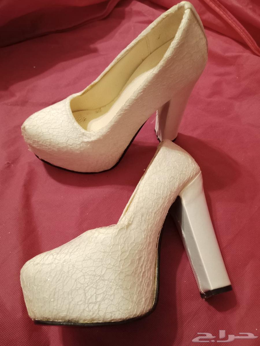 كعب فرح لون فضي استخدم مره واحد64588968005121111