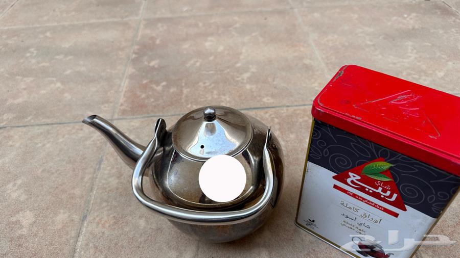 Farmhouse and items64573615536257111