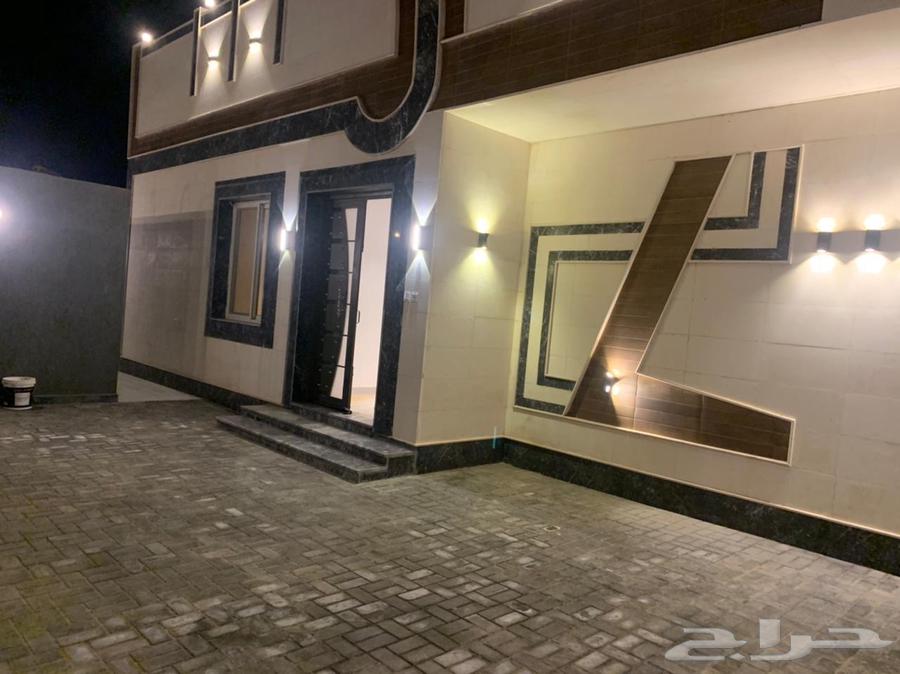 فيلا كامله بمساحة كبيرة ومستقله للايجار سكني تجاري بسعر خاص64372507093635110