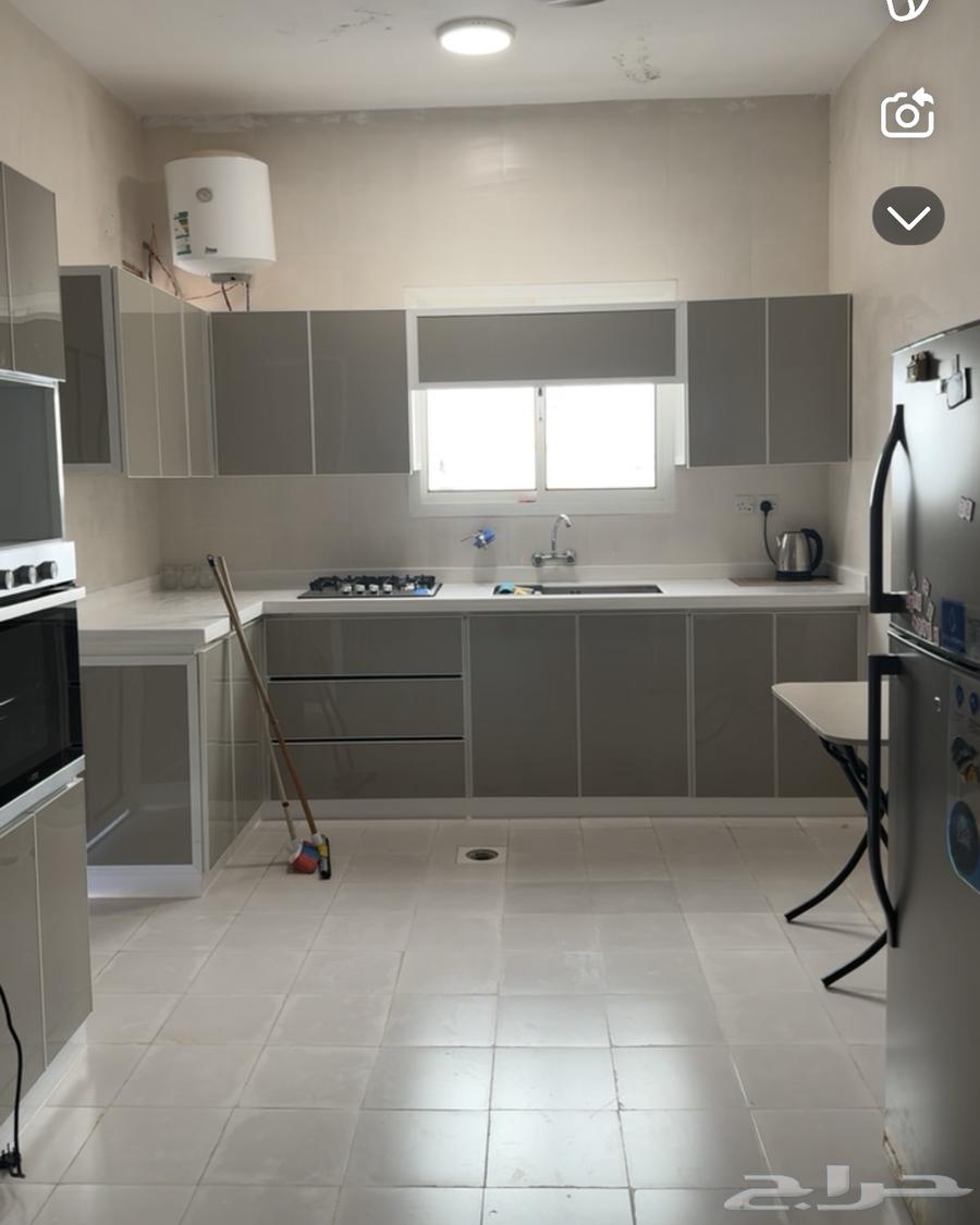 Kitchen for sale, used for 8 months, new, sold without appliances64589715313538111