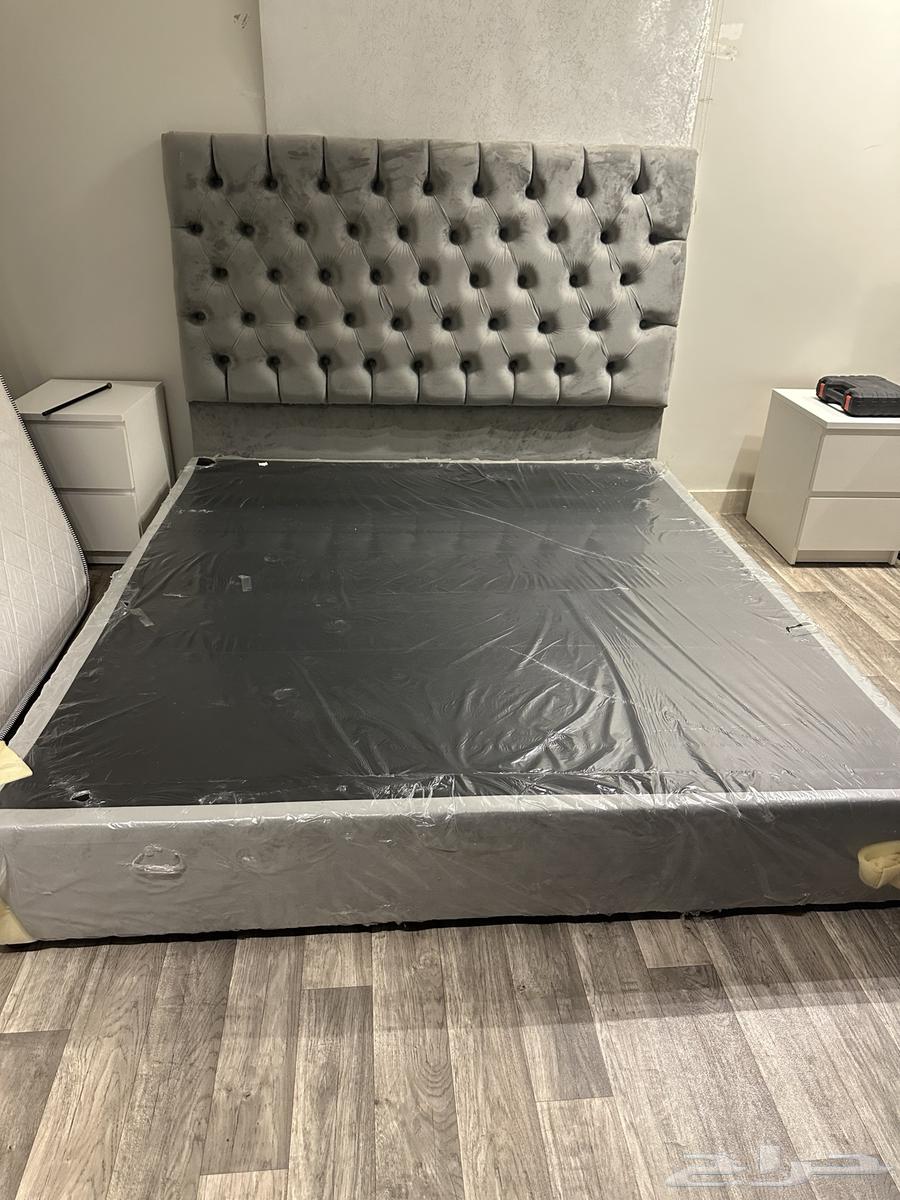 للبيع   سرير مع مرتبة جديدة64594776607235111