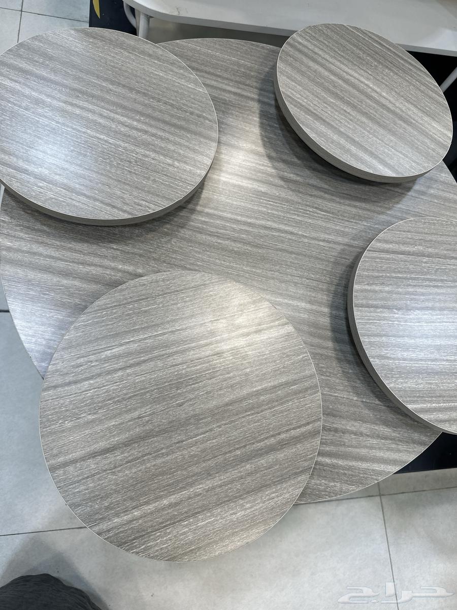 Five-piece table, one large new unopened for 200 riyals64592420340609110