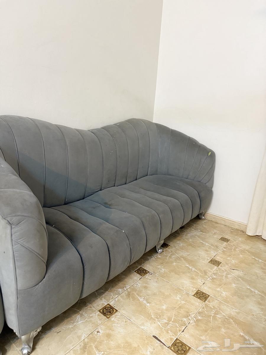 ثلاث قطع كنب طويله وسرير نفر64594862404865110