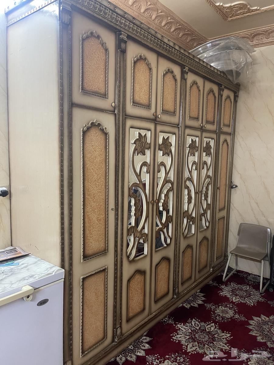 دولاب مستخدم نظيف للبيع64594985081218110