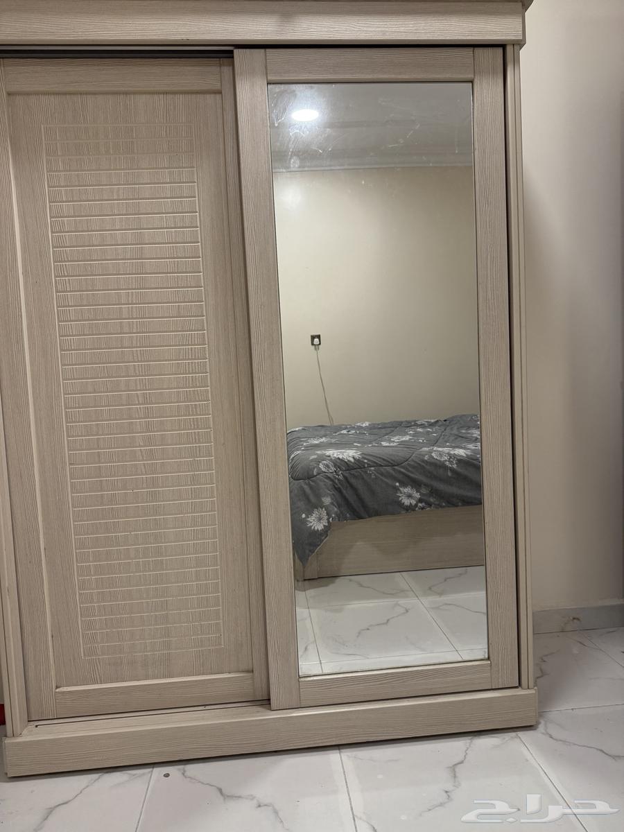 للبيع سرير مع دولاب نفس الموديل64593741726081111
