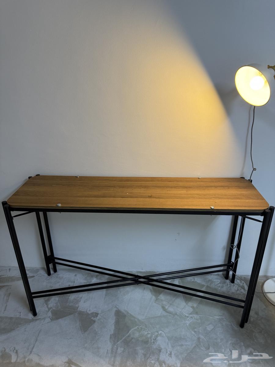 طاولة كوفي كبيره ونظيفه64595721581569111