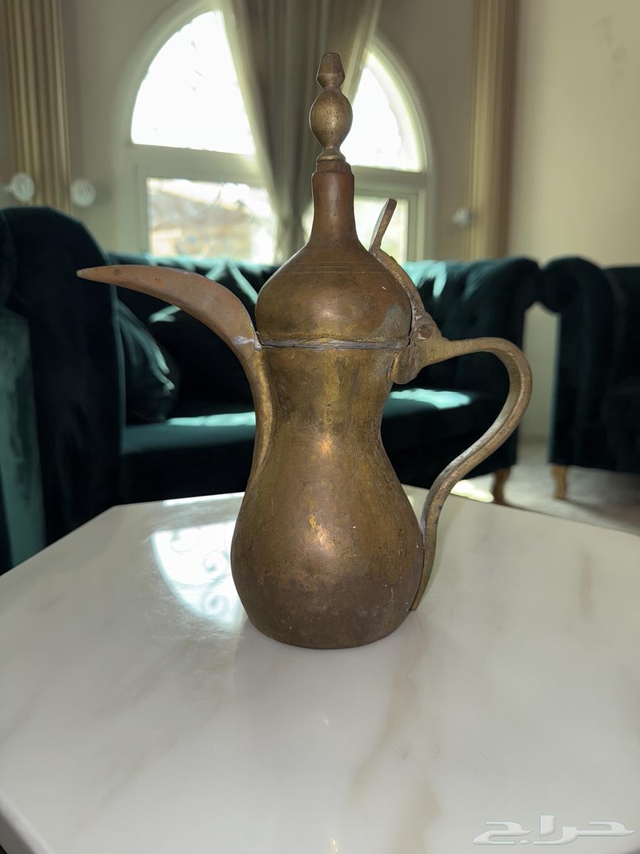 دلال قديمه و نظيفه للبيع64590274855042114