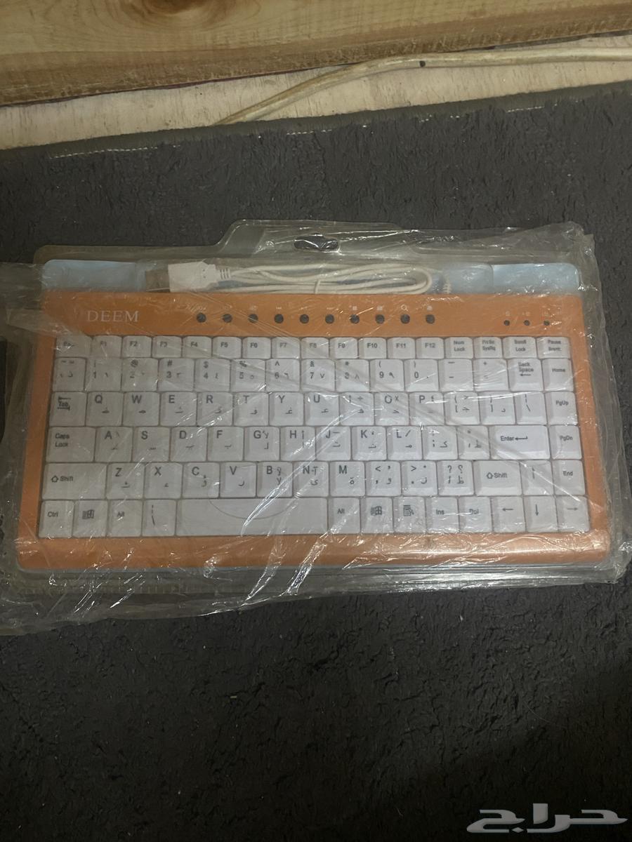 كيبورد عربي أنجليزي بألوان مختلفة وكمية كبيرة لا تشكو من شيء64595354200322113