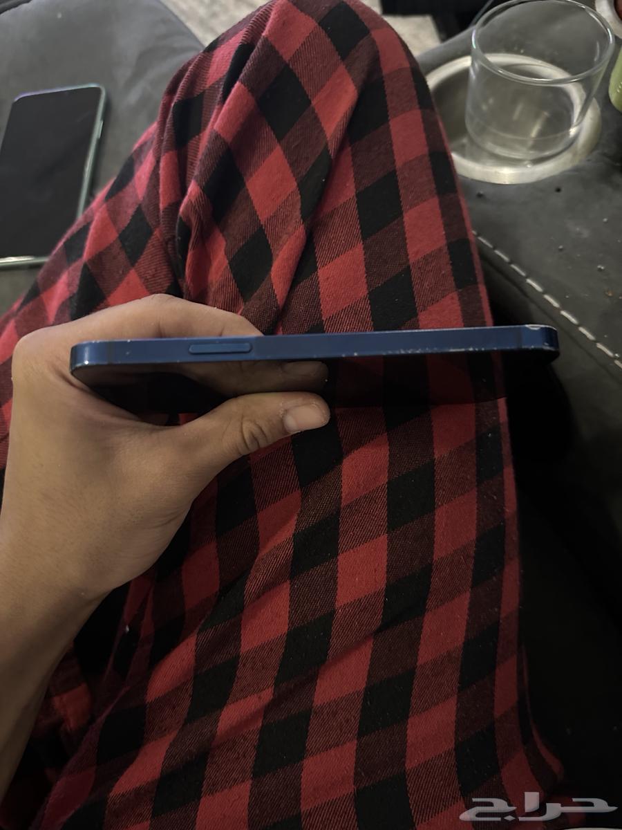 ايفون 12 ازرق64592757470467113