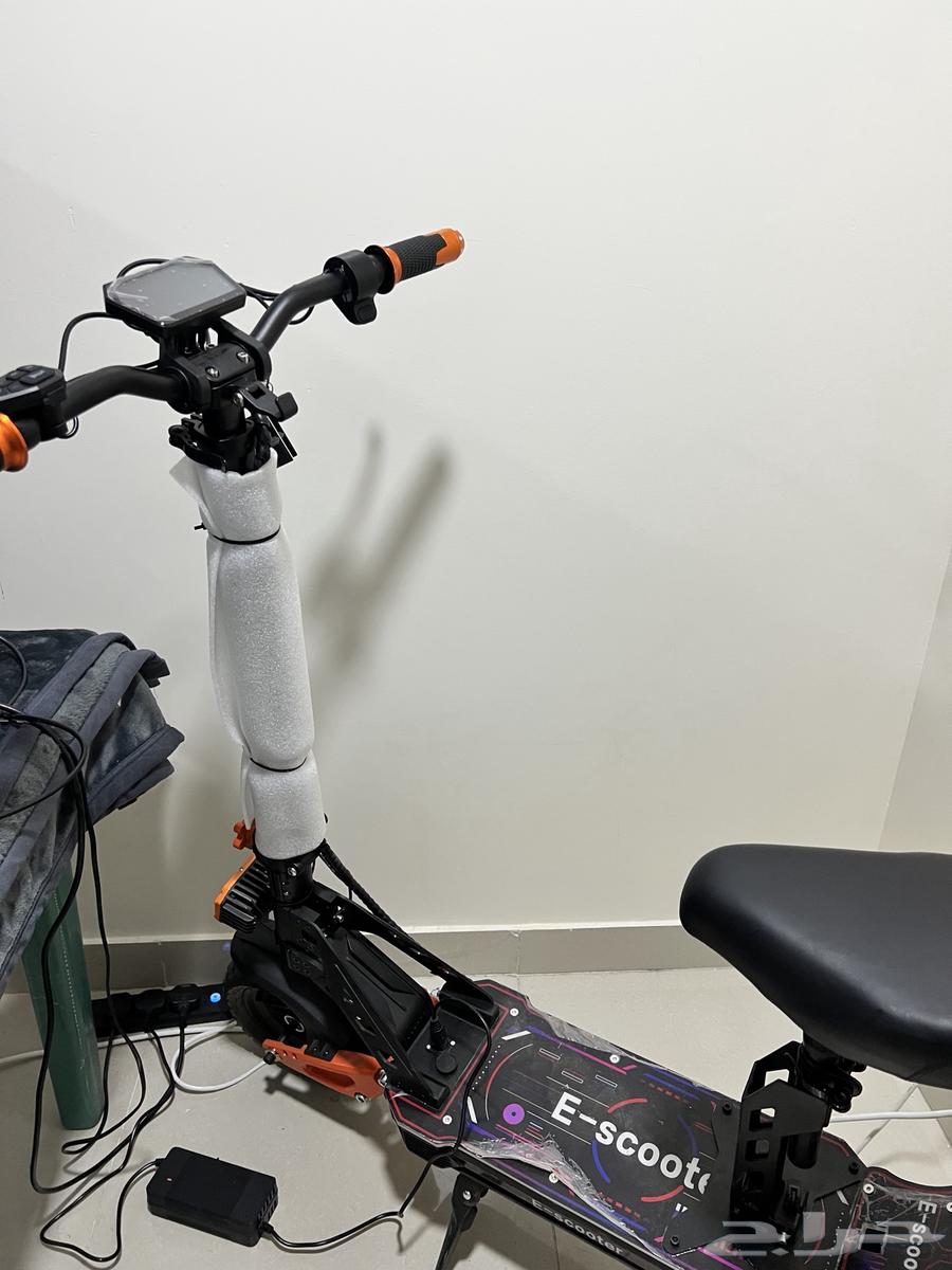 سكوتر بطاريه كبيره جديد نظف جدا جدا64592564849411111