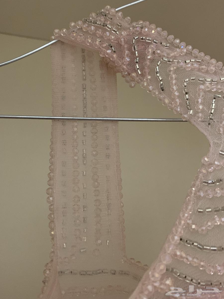 فستان تم لبسه2 قيمة الشراء 670 قيمة البيع 500 وقابل للتفاوض64592938687233113