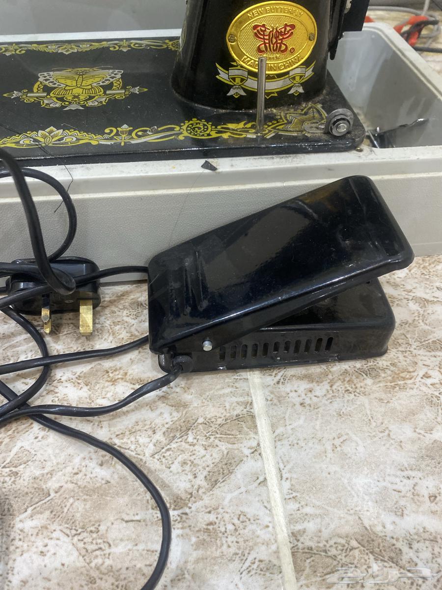 مكينة خياطه شبه جديده64592432645633111