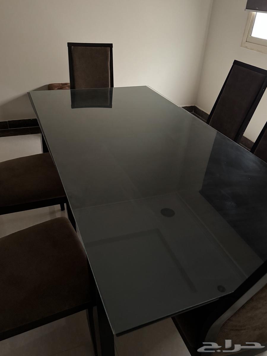 طاولة طعام مودرن لون بني64591442732033110