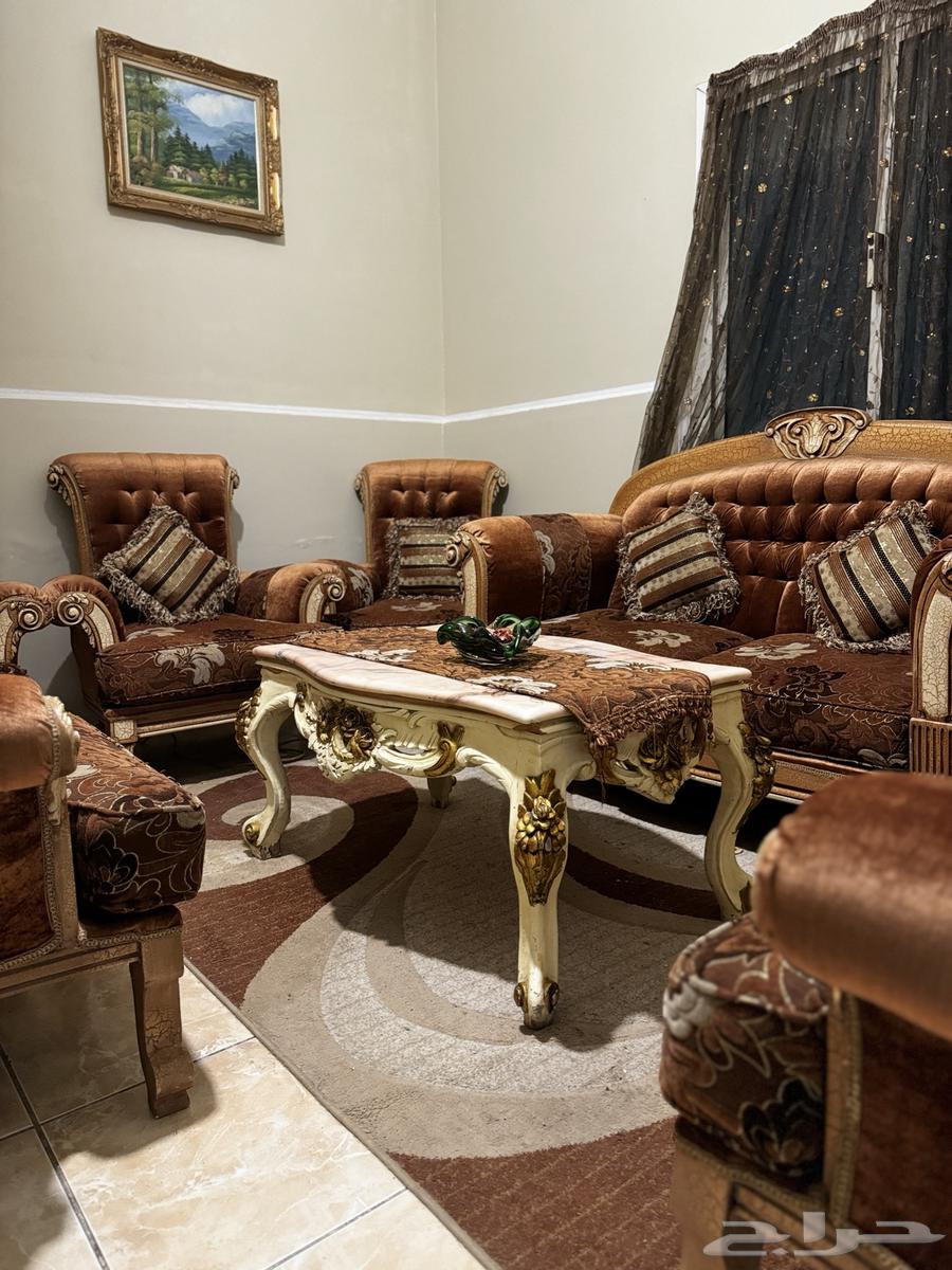 طقم كنب فاخر للبيع64590935186307111