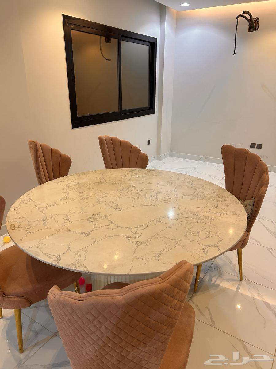 طاوله مع 6 كراسي من هوم سنتر64594332052099110