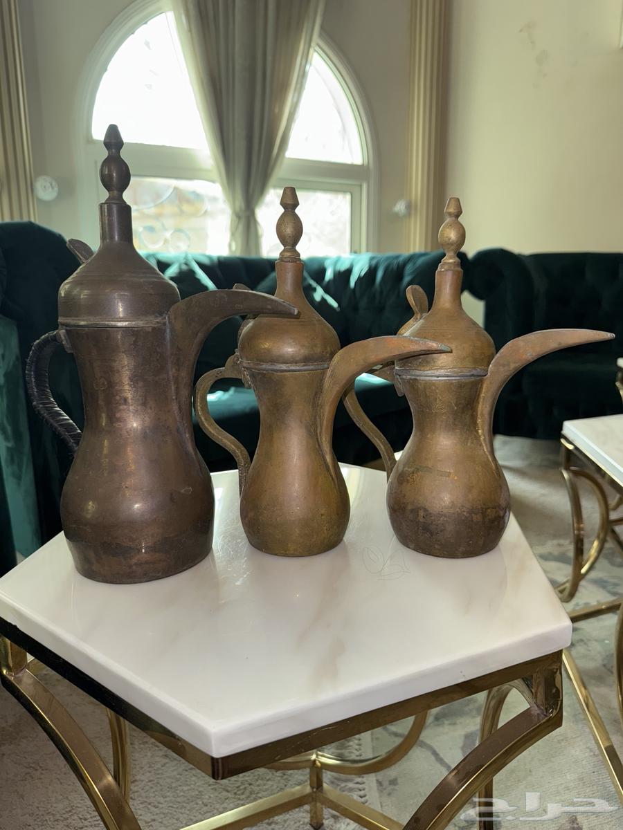 دلال قديمه و نظيفه للبيع64590274855042110