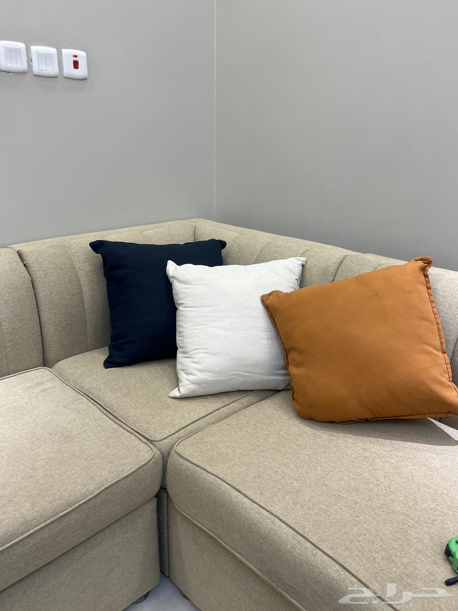 كنب شبه جديد حرف U64595696998145111