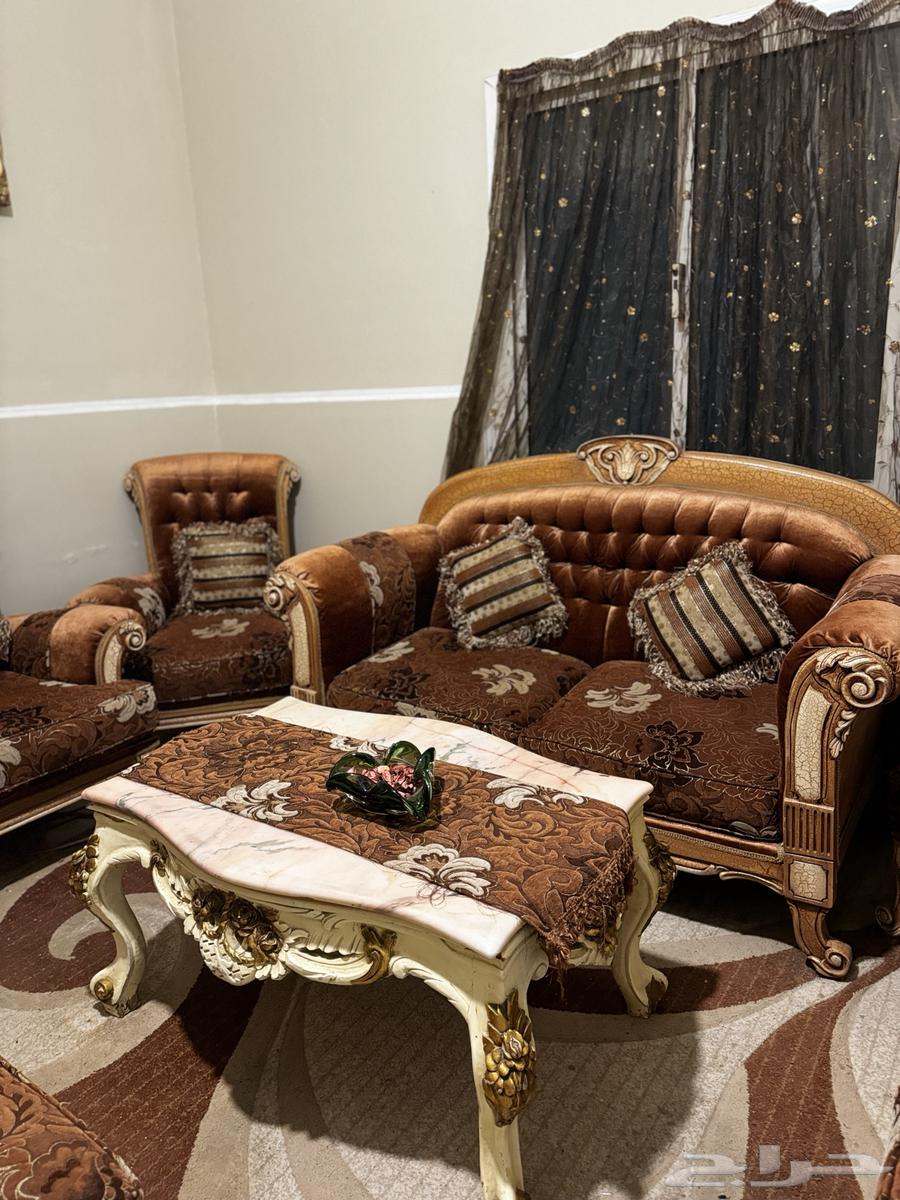 طقم كنب فاخر للبيع64590935186307110