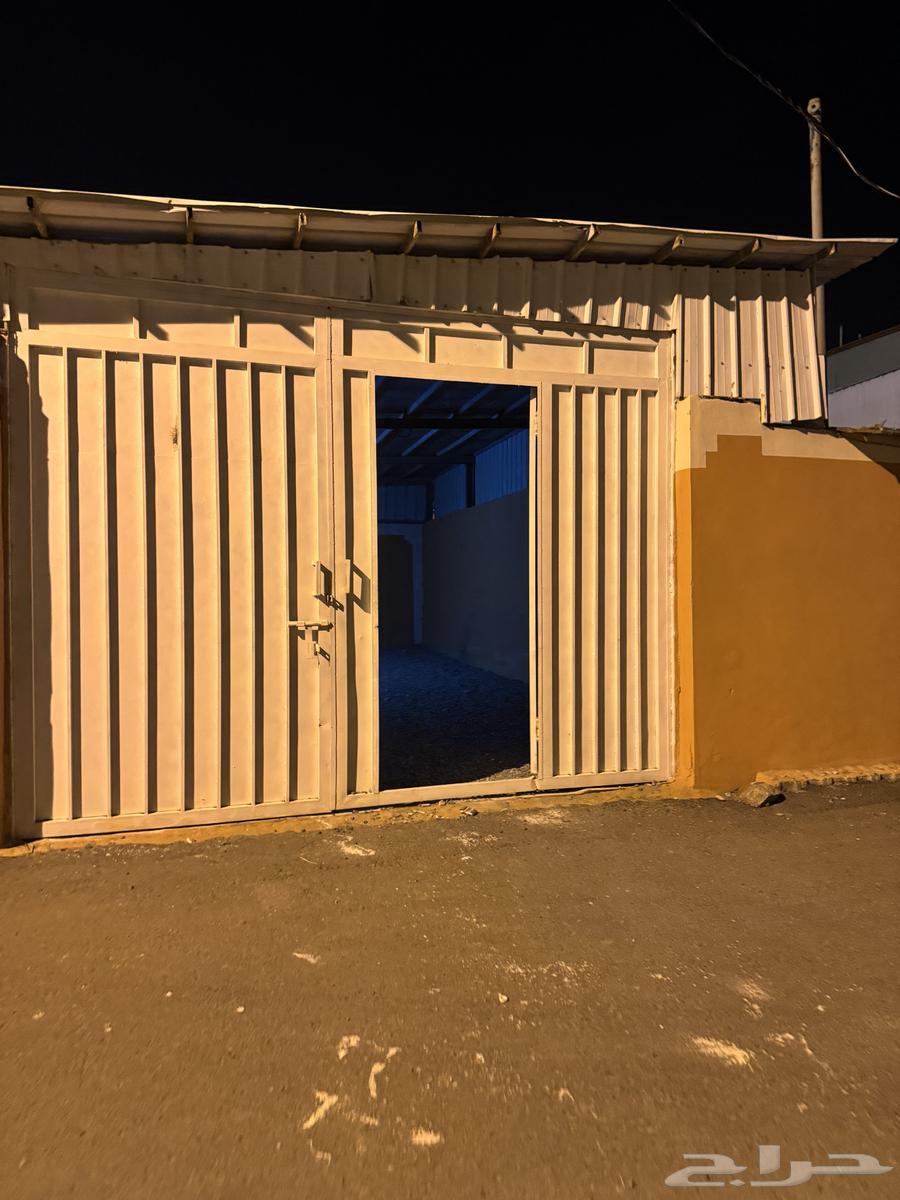 مستودغ وغرفه في خميس مشيط العماره64391892746626110