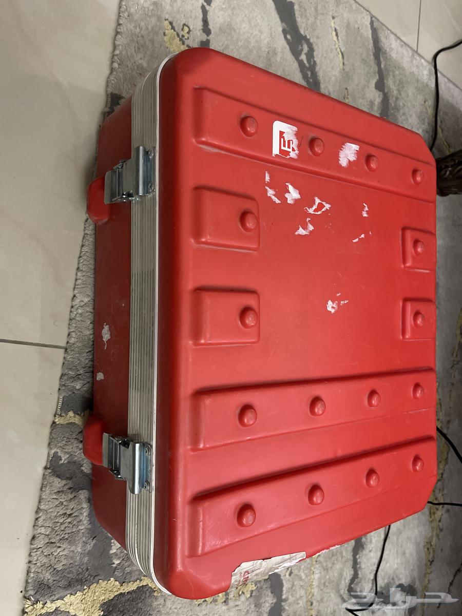 جهاز سويسري لمراقبة اهتزاز المباني64592781571331112