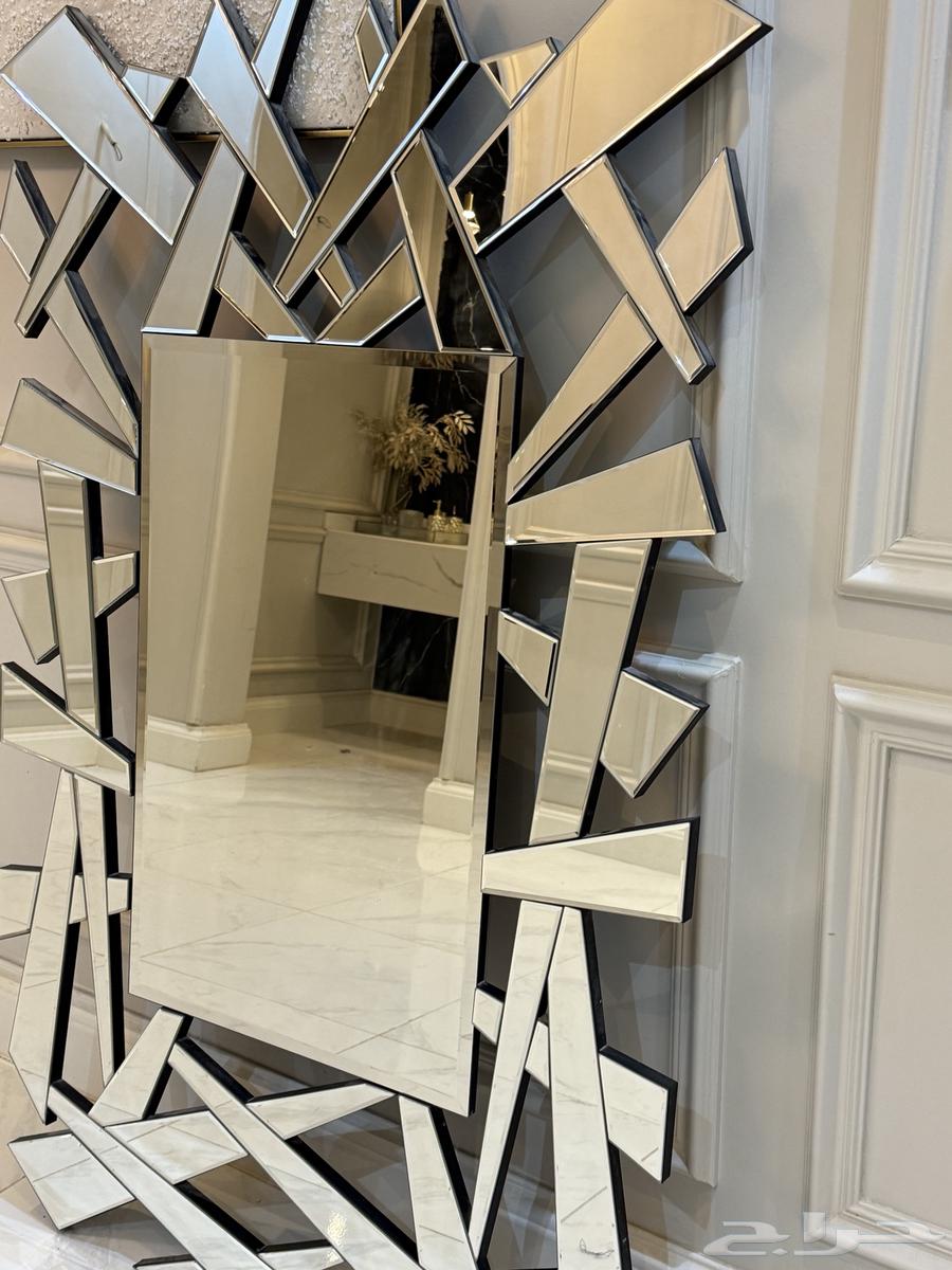 طاوله طعام مع سته كراسي سعر 300 .64589017886595110