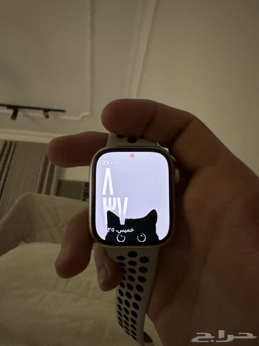 ساعة ابل نايك64595095557890112