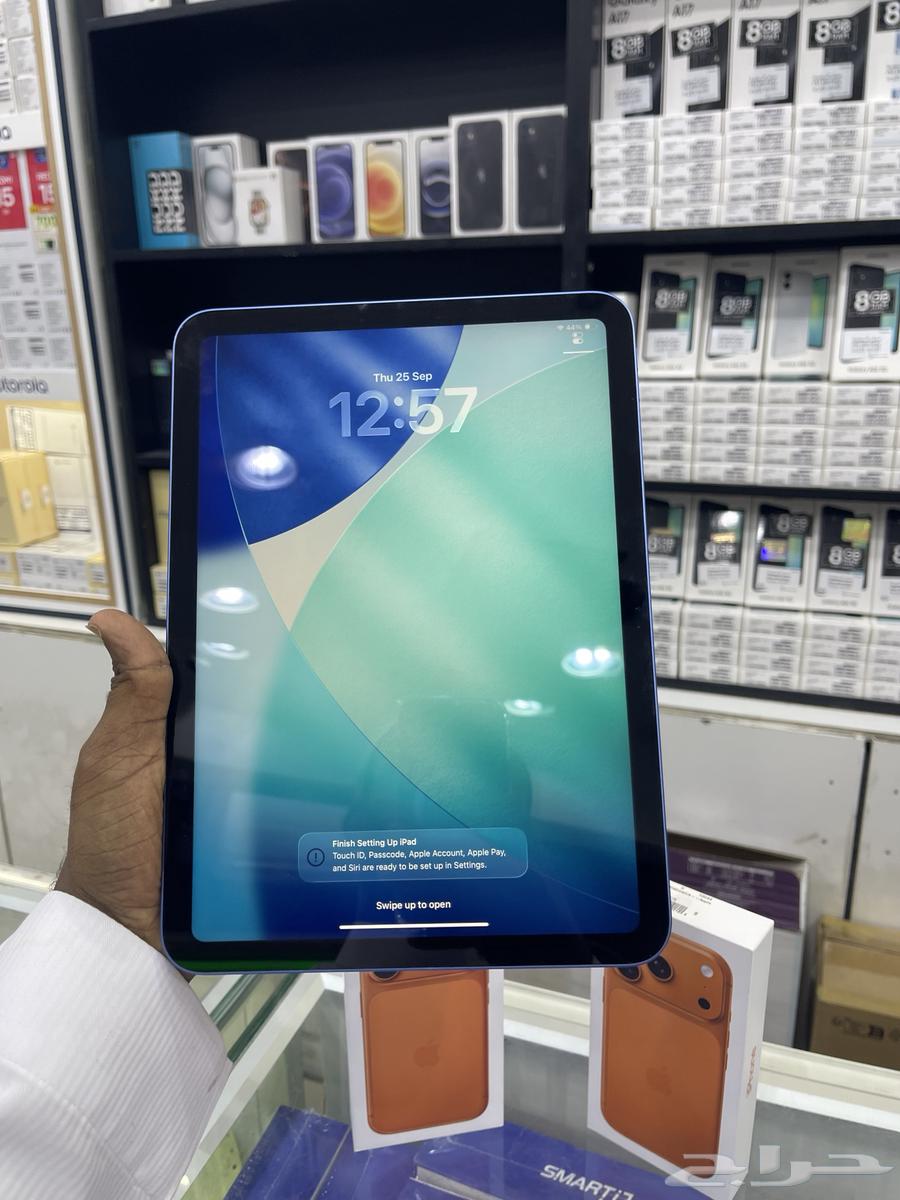 ايباد الجيل العاشر. الذاكره 64 نظيف جدا  استخدام حشمه64596141375618111