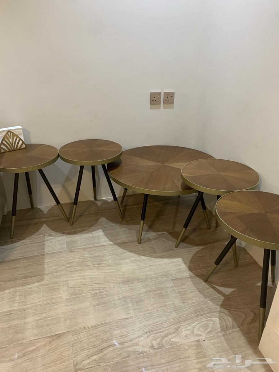 كنب و طاولات للبيع المستعجل64588544766083114