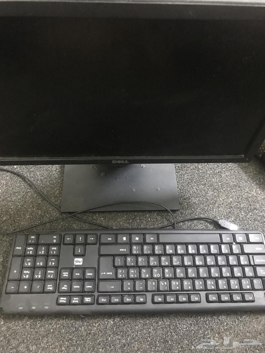 كمبيوتر مع كيبورد مع الشاشة مع جميع الاسلاك ويشتغل كويس64594516196739110