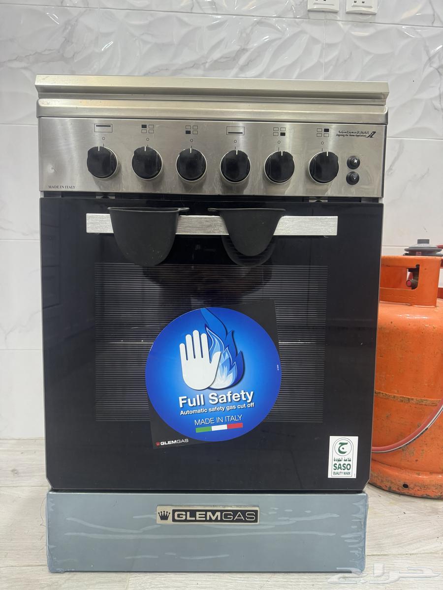 فرن مستخدم نظيف ولم يستخدم بعد64588993083011113