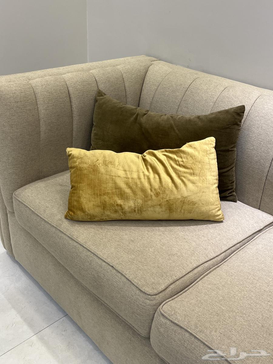 كنب شبه جديد حرف U64595696998145110