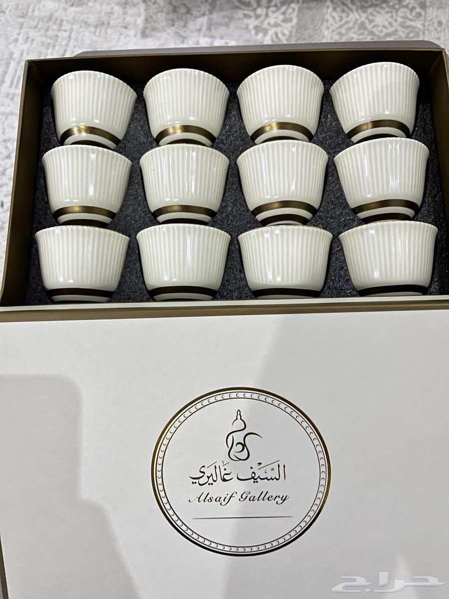 فناجين قهوة و قزازة ماء64592384110723113