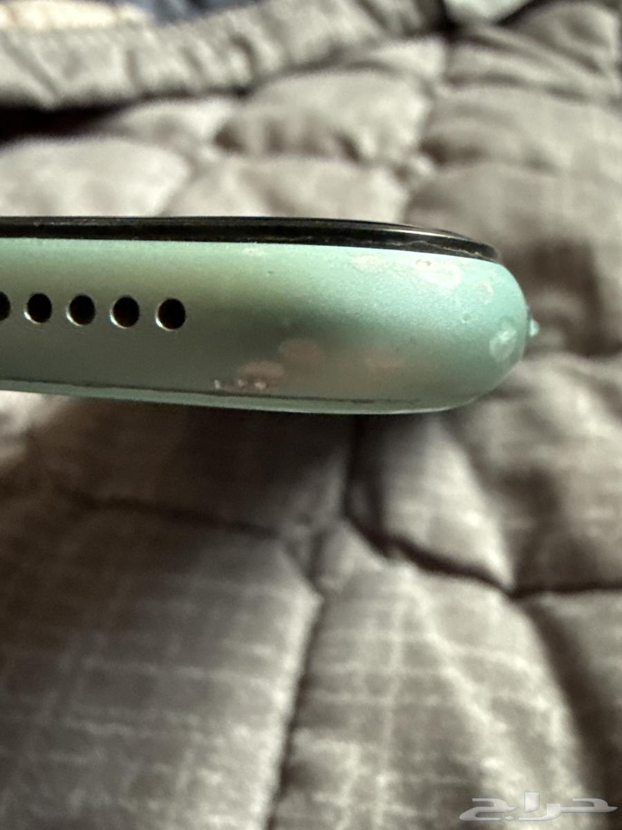 iPhone 1164592408362242112