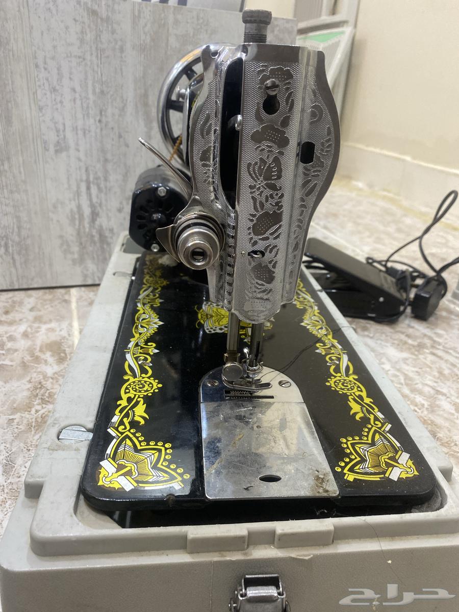 مكينة خياطه شبه جديده64592432645633113