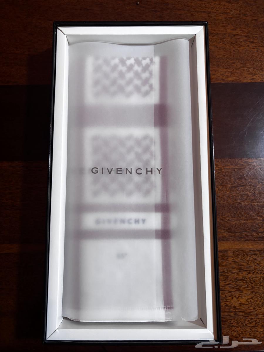 شماغ Givenchy أصلي غير مستعمل64592238072323113