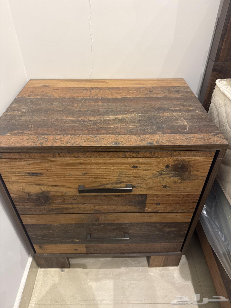 بيع سرير وملحقاته64594985135875112