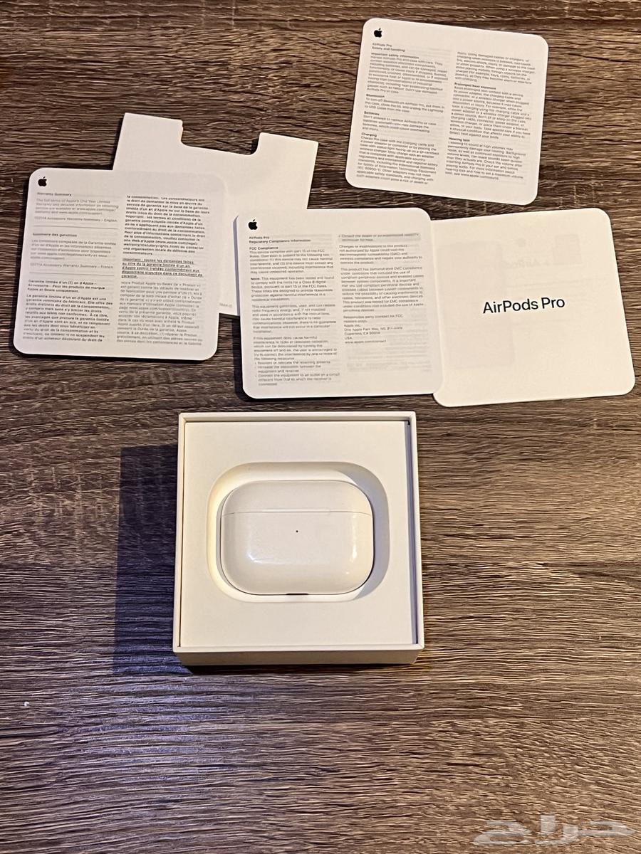 ايربودز برو (الجيل الأول)64595428456835111