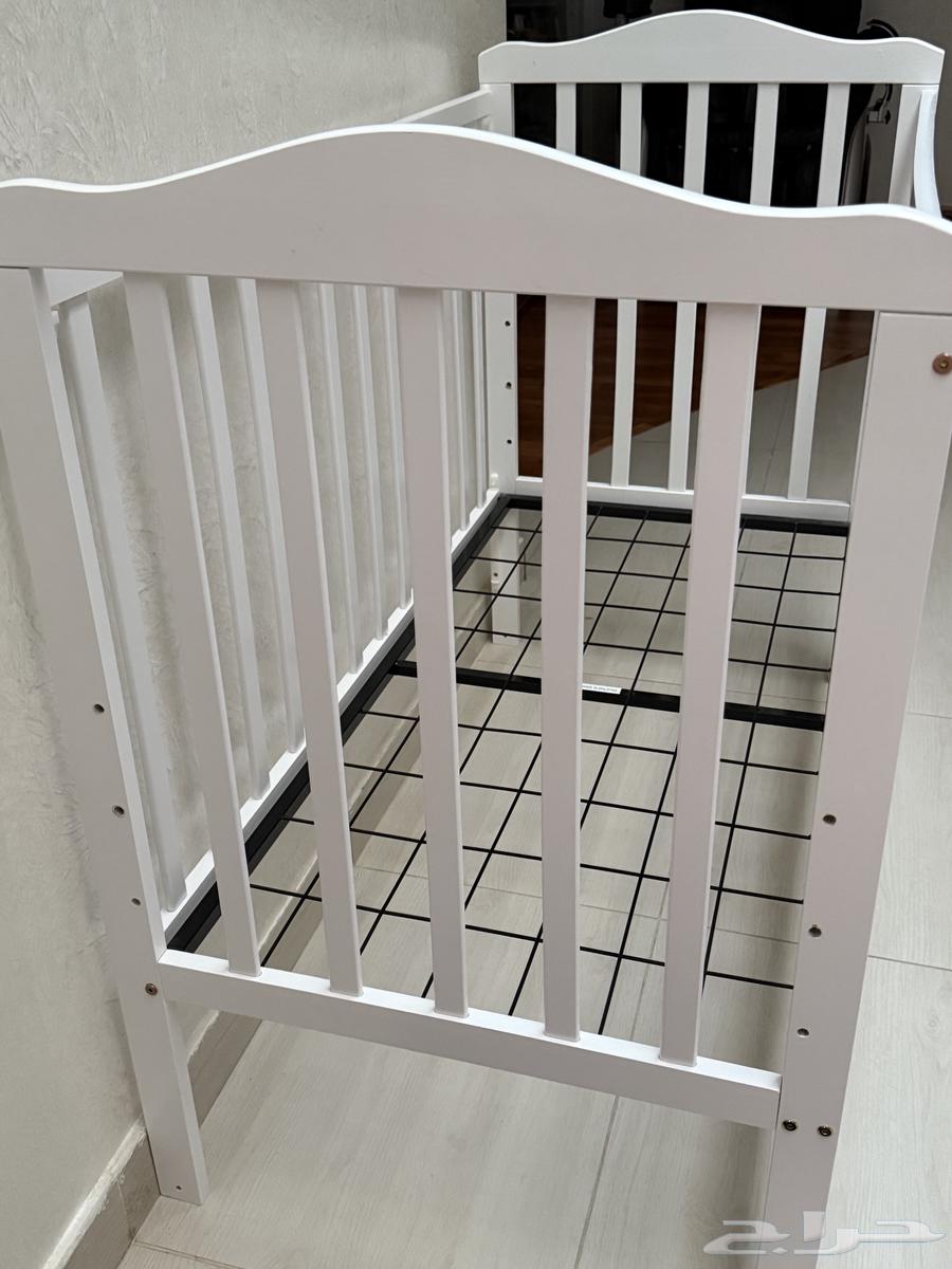 سرير اطفال بحاله ممتازه64592081701891110